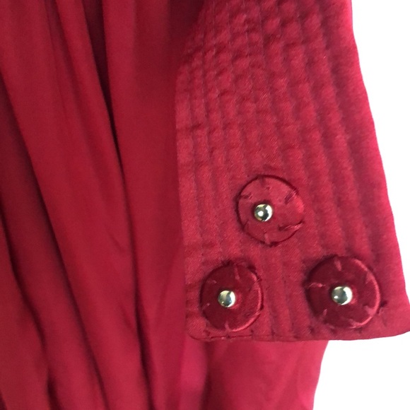 Vera Wang White V neck halter gown with sash, 2 pockets, bows - Picture 12 of 16